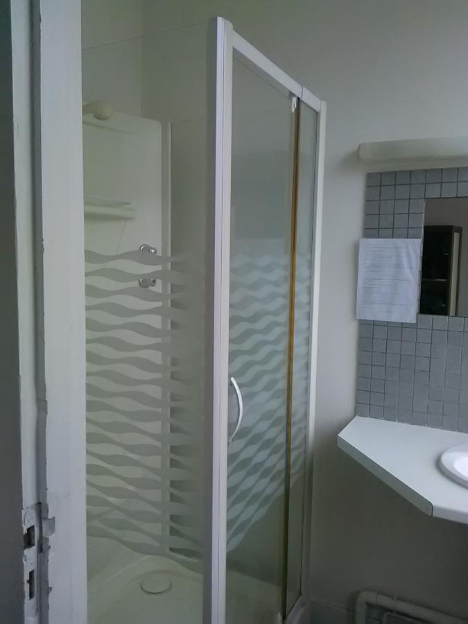 La Maison Des Randonneurs Hostel Auxerre Bagian luar foto